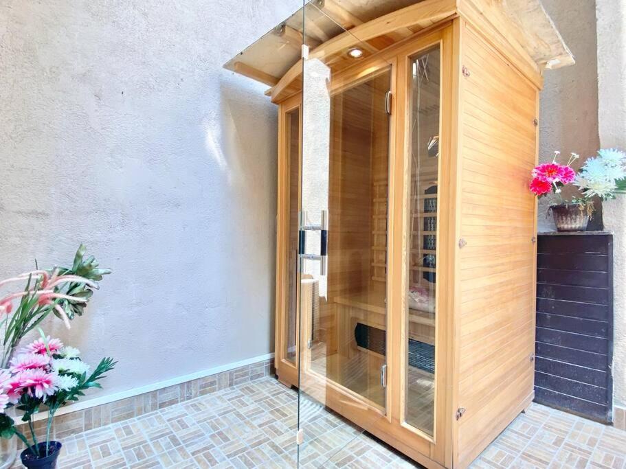 Stay Cool! Apartment With Sauna And Private Garden Budapest Ngoại thất bức ảnh