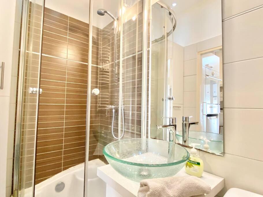 Stay Cool! Apartment With Sauna And Private Garden Budapest Ngoại thất bức ảnh
