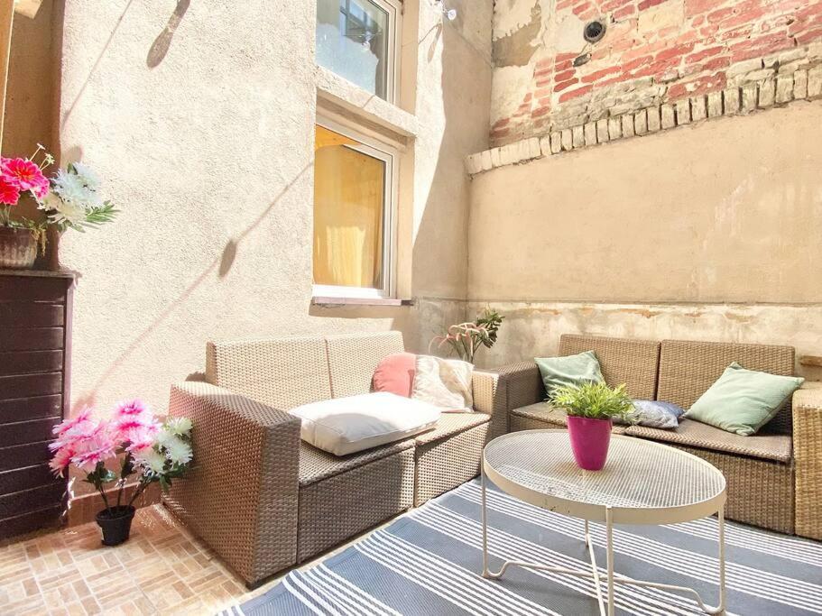 Stay Cool! Apartment With Sauna And Private Garden Budapest Ngoại thất bức ảnh